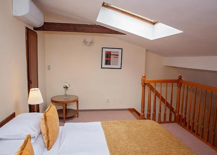 Fleur De Lis 4* Prague