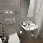 Fleur De Lis Hotel 4*
