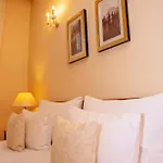 Fleur De Lis Hotel 4*