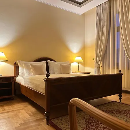Fleur De Lis Szálloda 4*