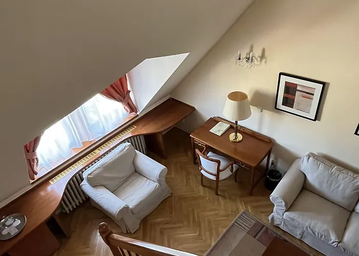 Fleur De Lis Hotell 4*