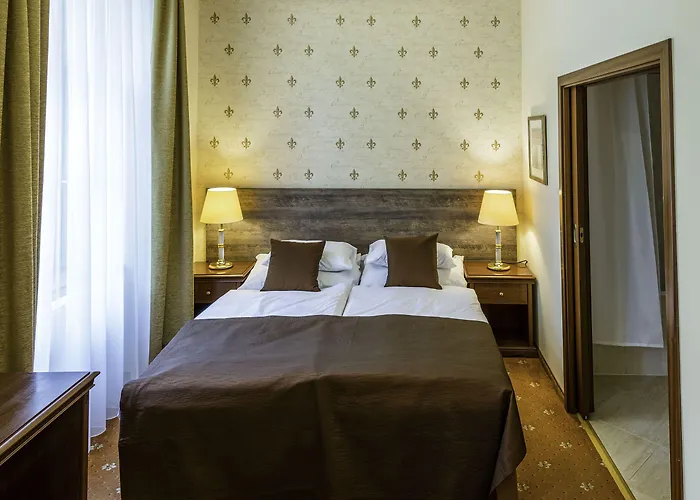 Fleur De Lis Hotell 4*