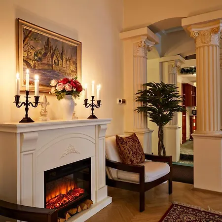 Otel Fleur De Lis 4*