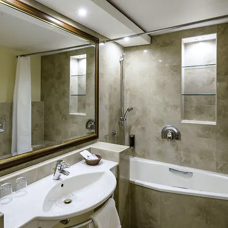 Fleur De Lis Otel 4*