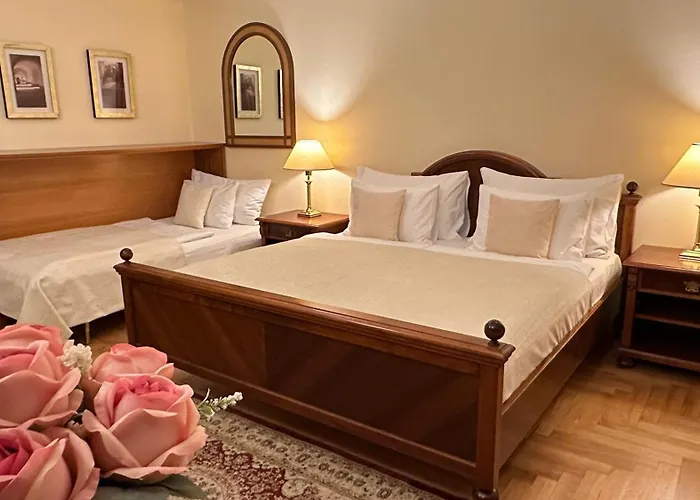 Fleur De Lis 4*