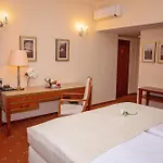 Hotel Fleur De Lis 4*